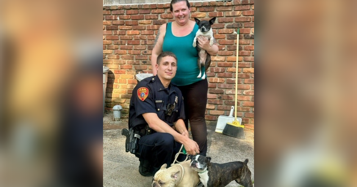 Long Island police officer rescues 3 dogs from house fire | FOX 5 New York
