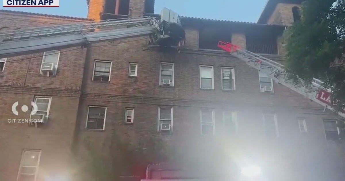 Three injured after fire in Queens apartment building | FOX 5 New York