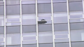 Manhattan building was not struck by lightning, shattered window caused by tile: Officials