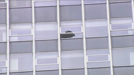 Manhattan building was not struck by lightning, shattered window caused by tile: Officials