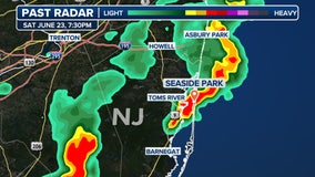 NJ man fatally struck by lightning on beach while warning kids of storm