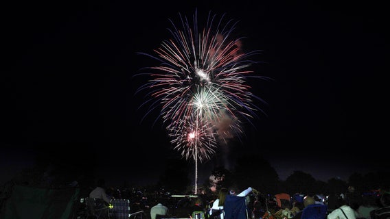 Best spots to watch fireworks in Connecticut this summer: List