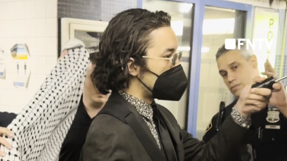 Man arrested after taking over NYC subway car; 'this is your chance to get out'