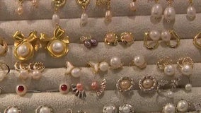 NYC jewelry store lets customers fish for their own pearls