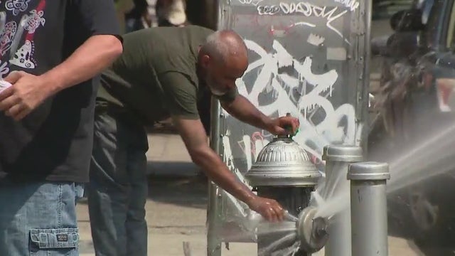 How New Yorkers are staying cool during the heat wave