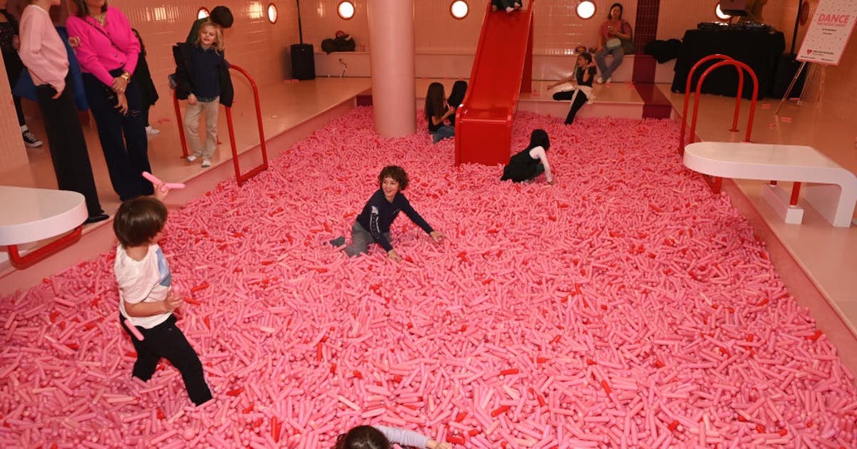GettyImages-1993389203.jpg?ve=