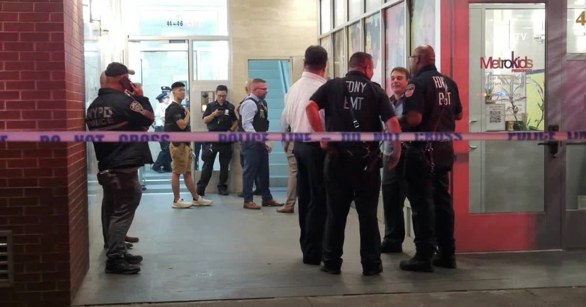 Woman shot in face, killed during attempted robbery in NYC apartment ...