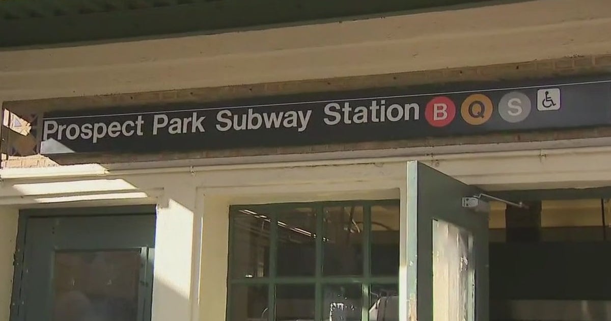 50-year-old man slashed in the face at Brooklyn subway station: NYPD ...