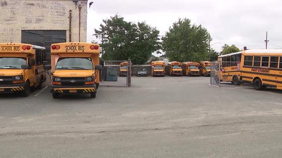 NYC parents frustrated by long school bus delays, 'useless' tracking app