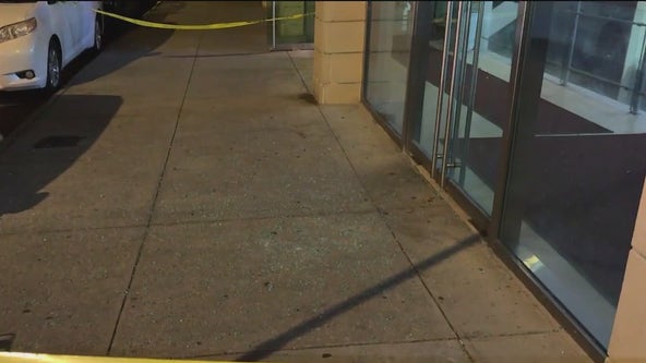 Glass balcony shatters, injures 2, including child, in Queens