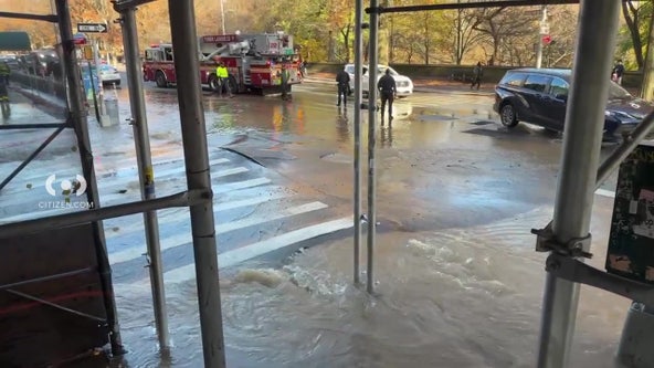 UWS water main break causes subway service suspensions, disruptions