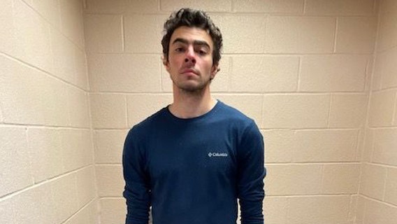 Luigi Mangione says he wants a laptop while awaiting trial