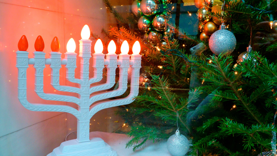 Hanukkah begins on Christmas Day this year for 1st time in nearly 20 years