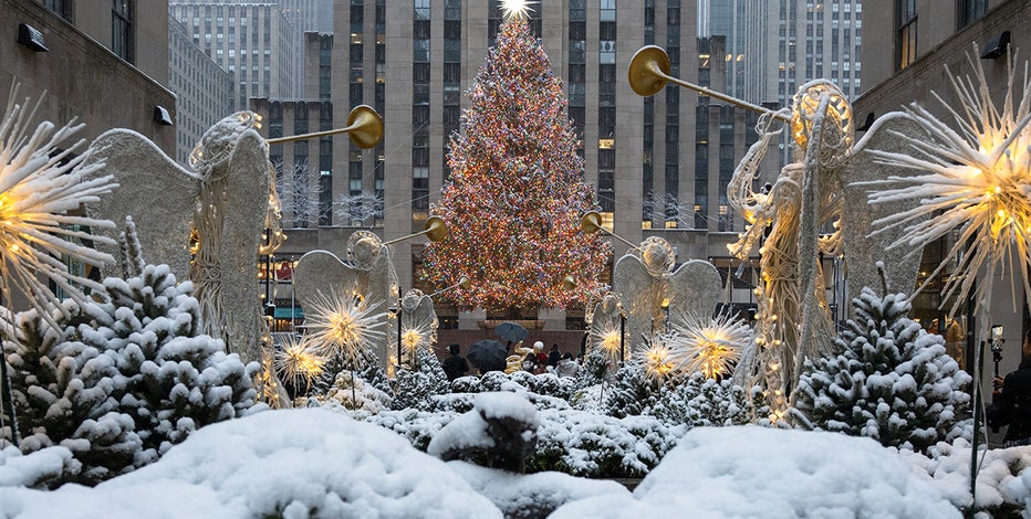 When does the Rockefeller Center Christmas Tree come down?