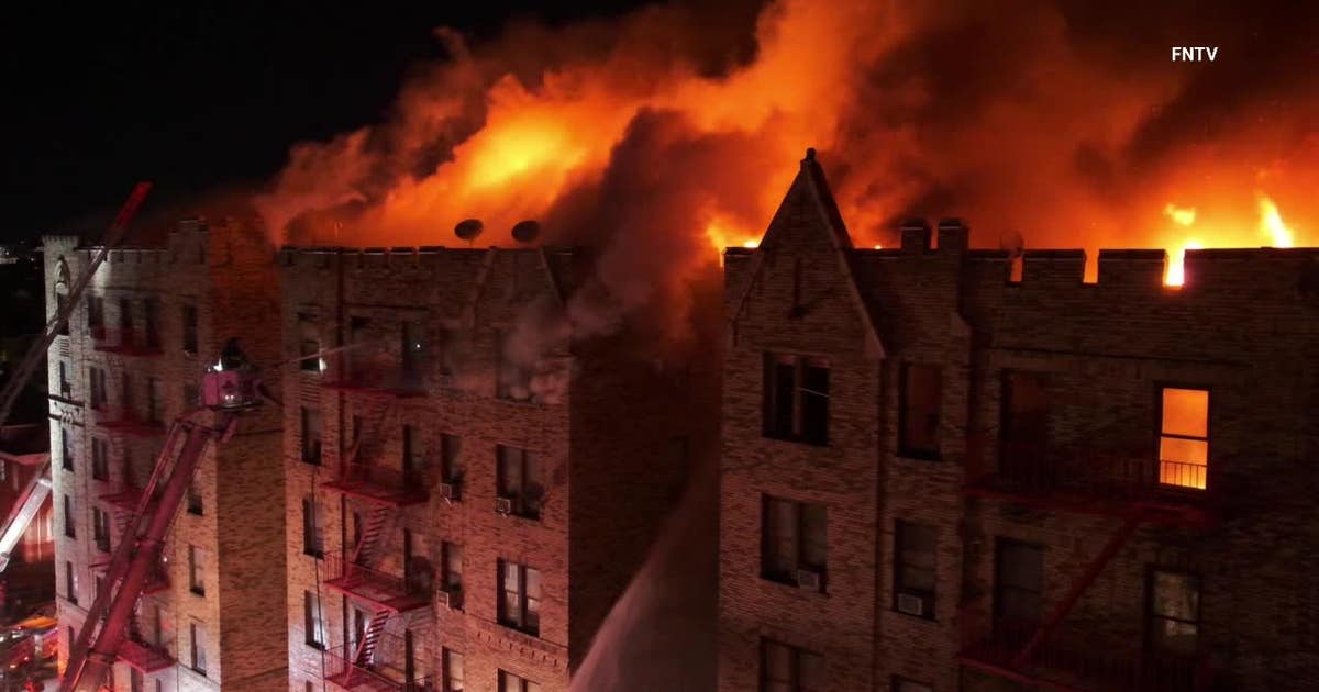 Bronx apartment fire displaces hundreds; 7 injured | FOX 5 New York
