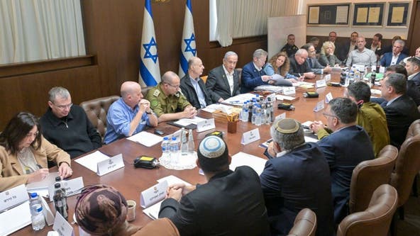 Israel’s Cabinet approves a deal for a ceasefire in Gaza