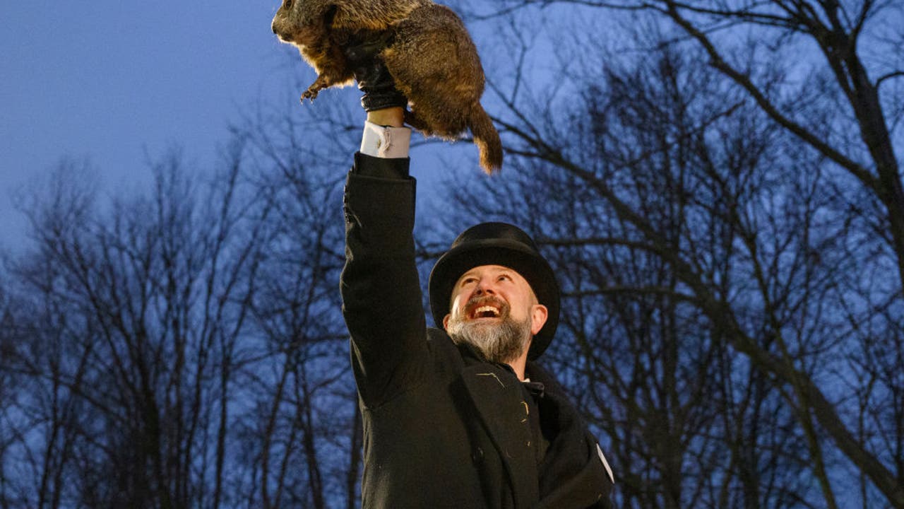 Groundhog Day 2025 Punxsutawney Phil makes his winter prediction FOX