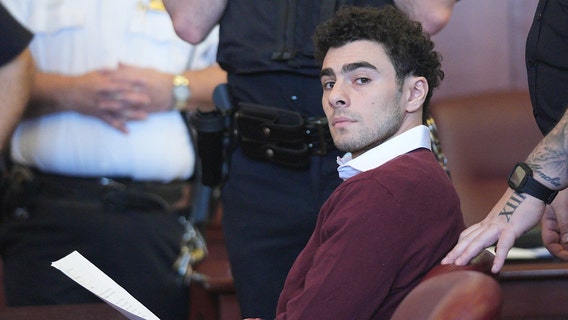 What federal charges does Luigi Mangione face?