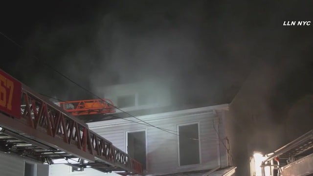 3 people dead after fire breaks out in Queens