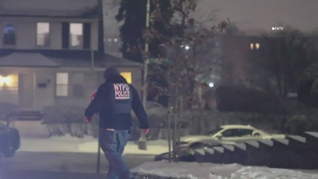 Teen charged in fatal shooting of 17-year-old girl in Queens