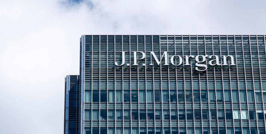 JPMorgan Chase headquarters exterior daylight