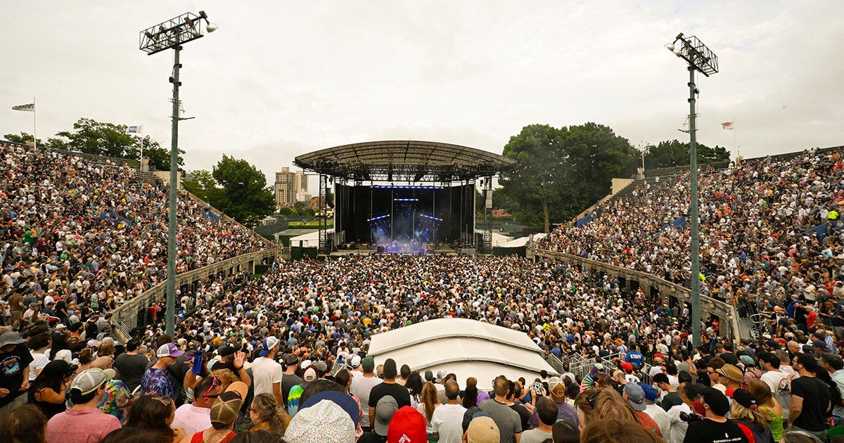 ミュージック THE ALFEE in NY at Forest Hills Stadium gettyimages-2159924920.jpg?ve=