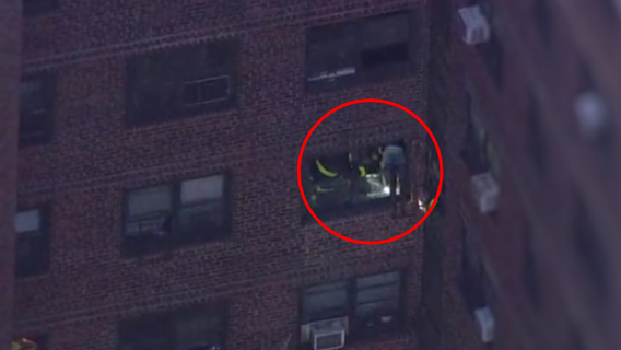 Man rescued from side of NYC building after escape attempt during NYPD operation
