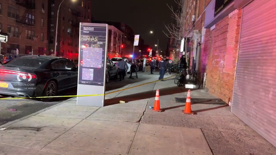 Police shoot knife-wielding man with four prior arrests for scissor slashings in NYC