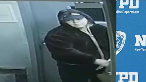 NYPD searching for suspect in Queens mailbox break-ins
