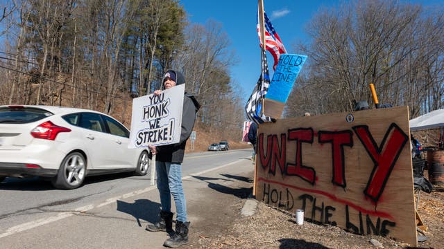 New York fires 2,000 prison guards following wildcat strike