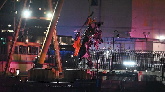 How helicopter crashed in the Hudson: Blades may have come off