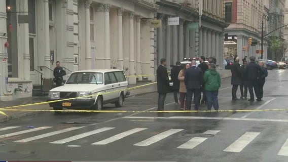 Woman in critical condition after broad-daylight stabbing in SoHo: NYPD