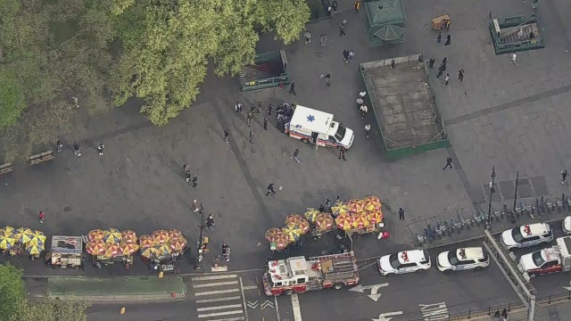 Man dies after stabbing on NYC subway platform
