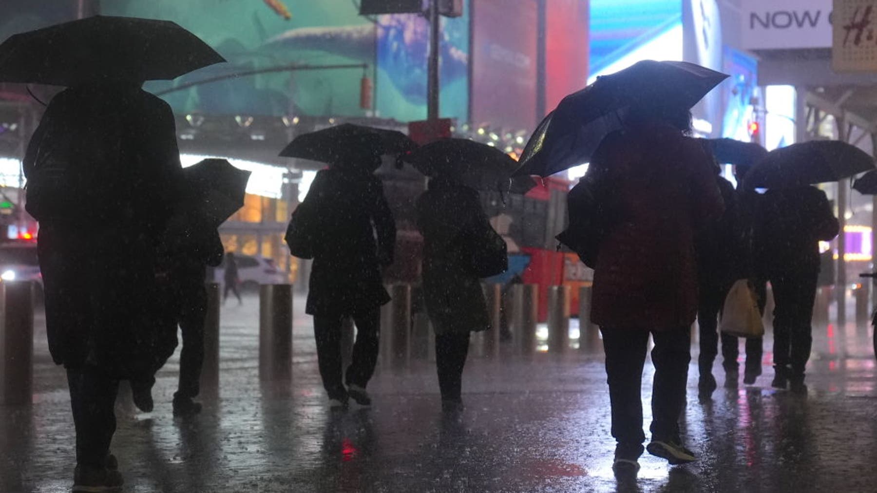 Flood watch in effect as heavy rain threatens NYC through Friday night