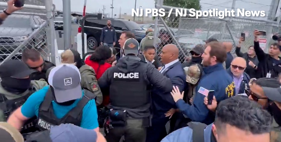 Newark mayor Ras Baraka denies trespassing at immigration detention center following arrest