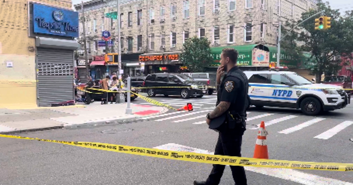 Man stabbed to death near Ridgewood, Queens, bar, police say | FOX 5 ...