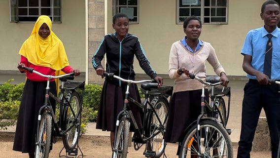 NJ nonprofit delivers more than 200 bikes to Africa