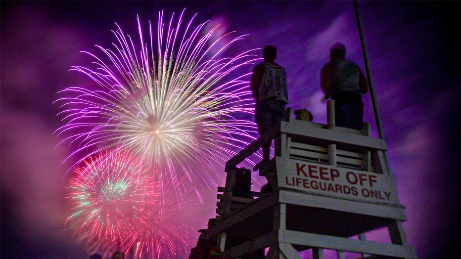 Wantagh, N.Y.: Fourth of July fireworks explode over Jones Beach State Park in Wantagh, New York, to celebrate Independence Day on July 4, 2019. (Photo by Thomas A. Ferrara/Newsday RM via Getty Images)