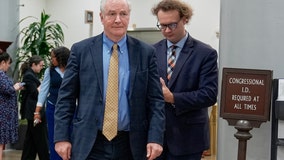 Sen. Van Hollen endorses Mamdani, criticizes other Dems for failing to do so