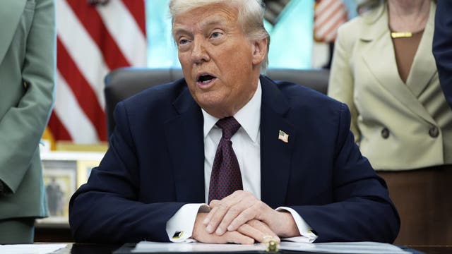 Trump signs executive order, appoints board to mediate LIRR contract dispute