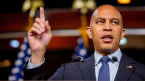 Jeffries endorses Mamdani for NYC mayor