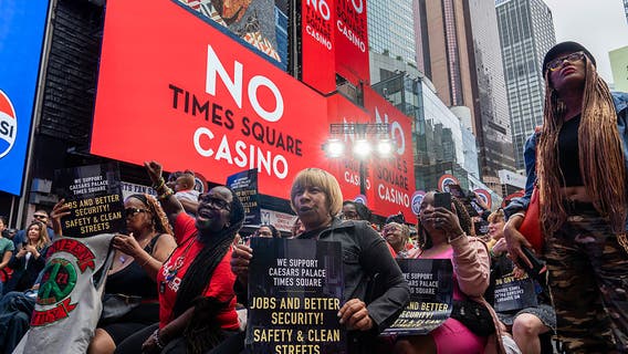 Broadway musicians threaten strike if no deal by Thursday