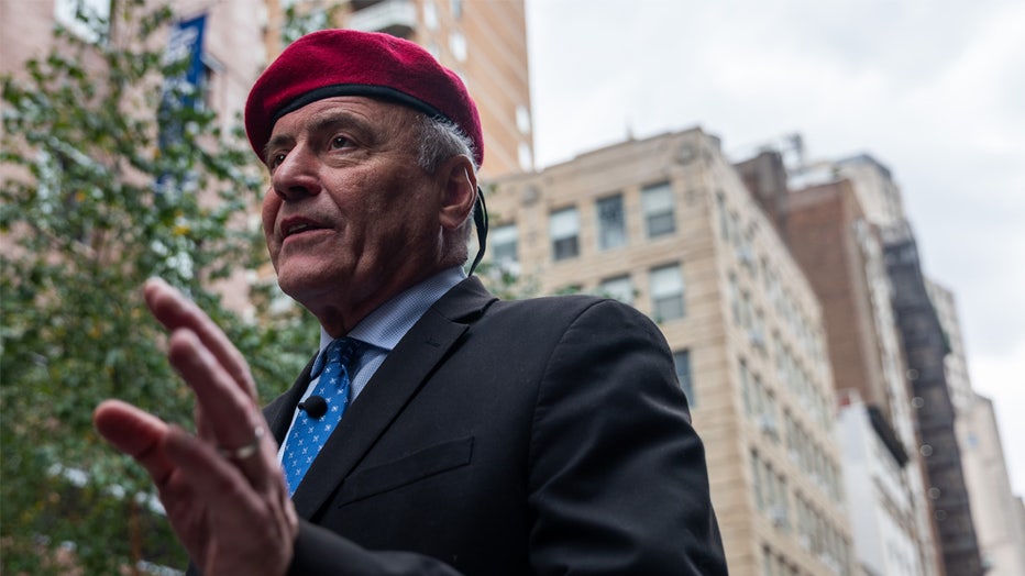 NEW YORK, NY - OCTOBER 28: New York mayoral candidate Curtis Sliwa attends a Turning Point USA event as he campaigns outside of Baruch College on October 28, 2025, in New York City. Sliwa, a Republican, is trailing behind fellow candidates Andrew Cuomo and Zohran Mamdani. (Photo by Spencer Platt/Getty Images)