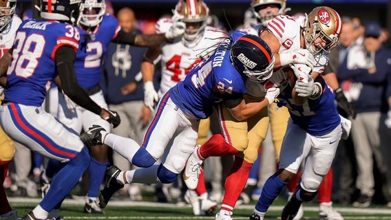 Christian McCaffrey and the 49ers run all over the Giants on the way to winning 34-24