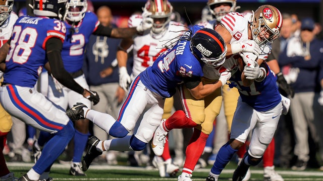 Christian McCaffrey and the 49ers run all over the Giants on the way to winning 34-24