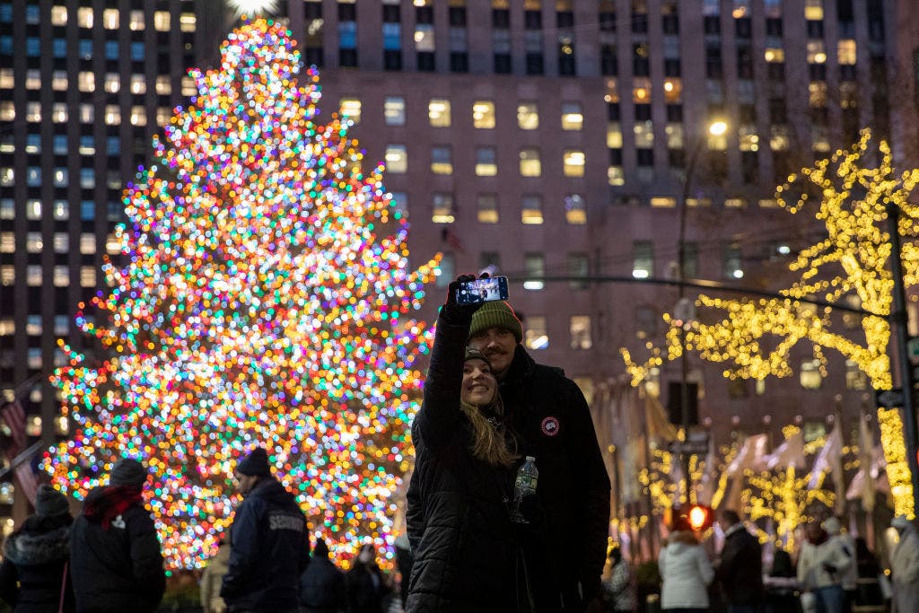 Rockefeller Christmas tree lighting: Time, performances, street closures
