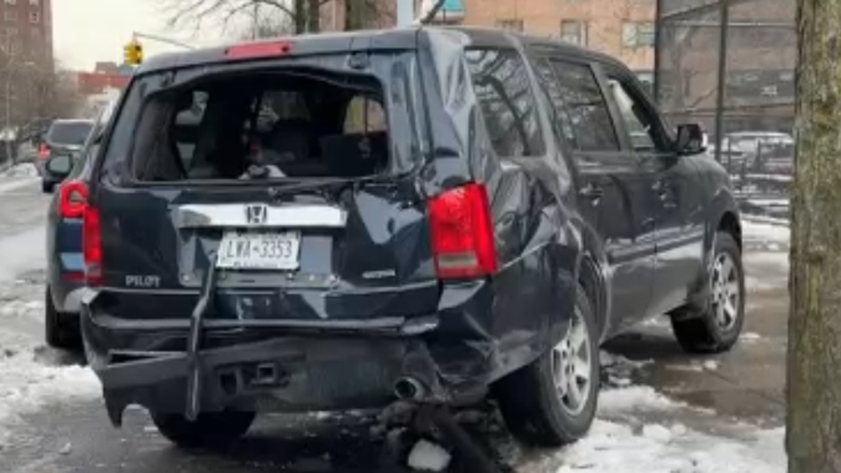 7 injured as MTA bus hits multiple cars in the Bronx
