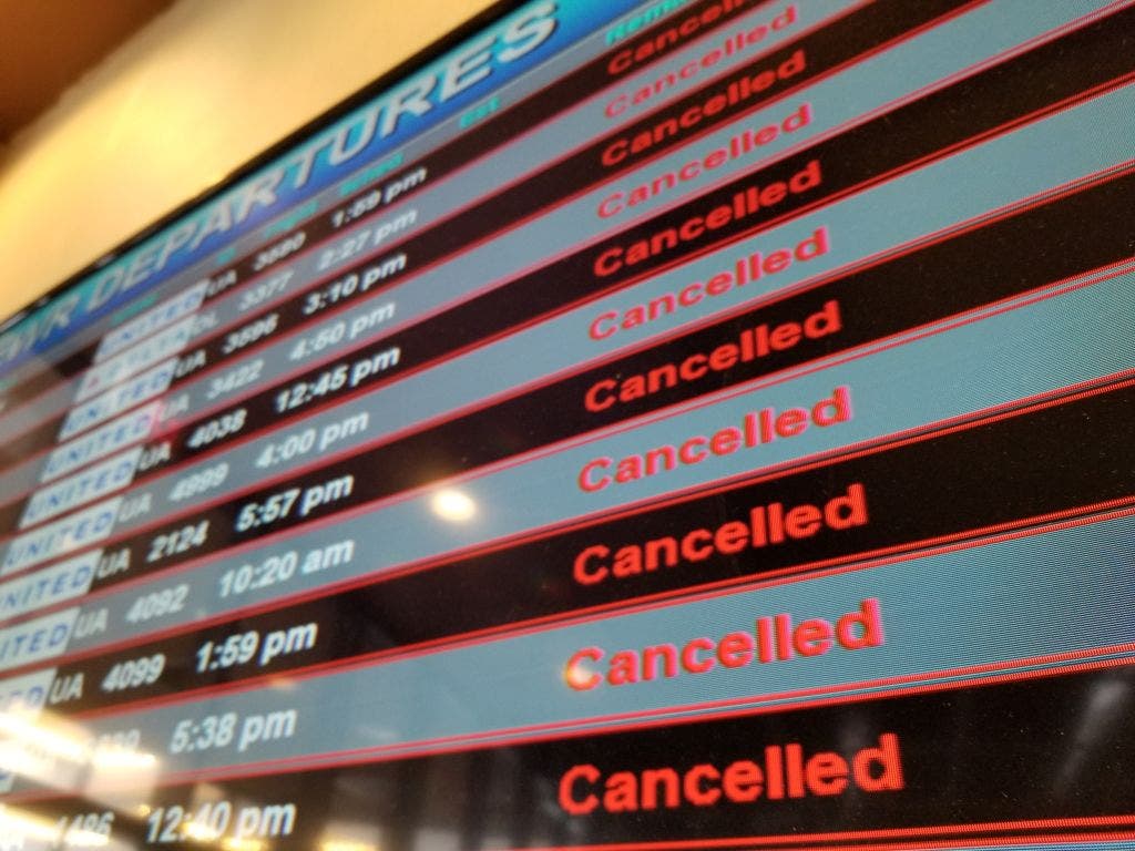 Winter weather slows flight travel throughout NYC area