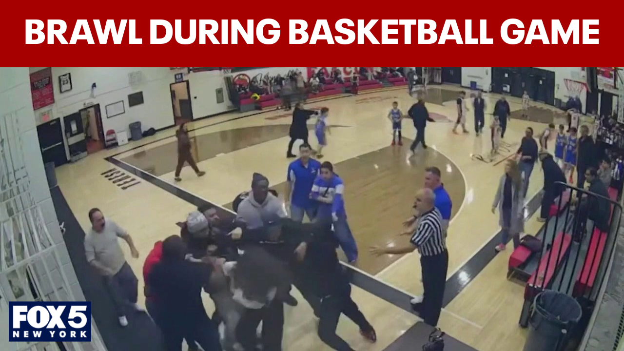 Video captures brawl between parents during youth basketball game in Staten Island