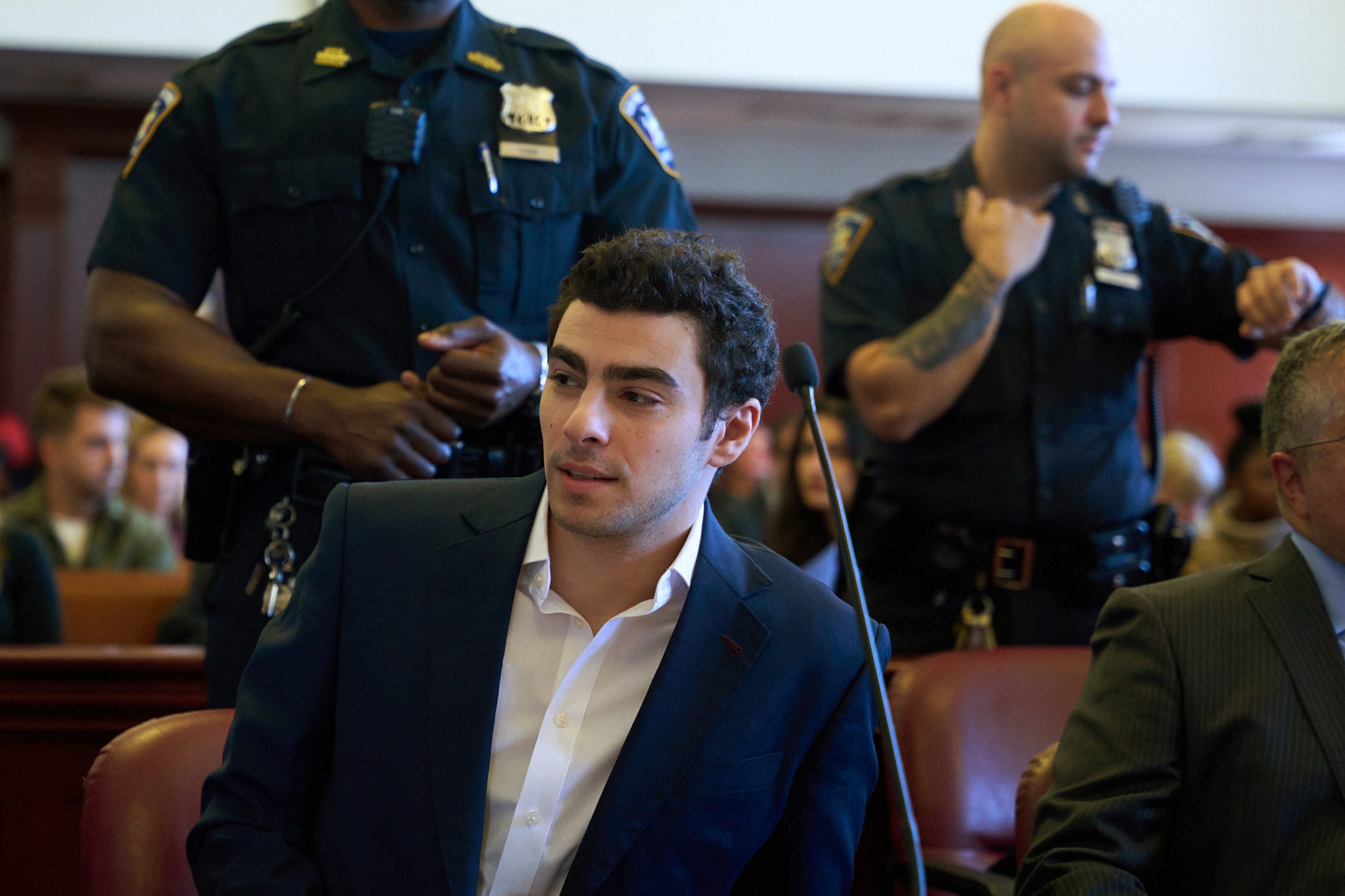 Man attempts to break Luigi Mangione out of prison by posing as FBI agent: authorities Man attempts to break Luigi Mangione out of prison by posing as FBI agent: authorities